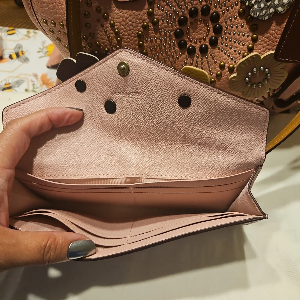 Coach Tea Rose Rogue Set - Picture 11 of 16